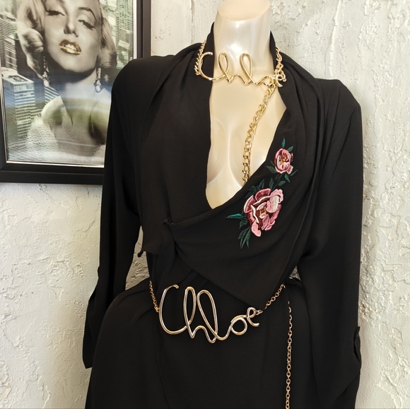 Golden Word Chain Belt - Picture 2 of 10